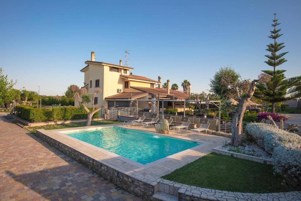 Bed & Breakfast Giardini Di Marzo 2*
