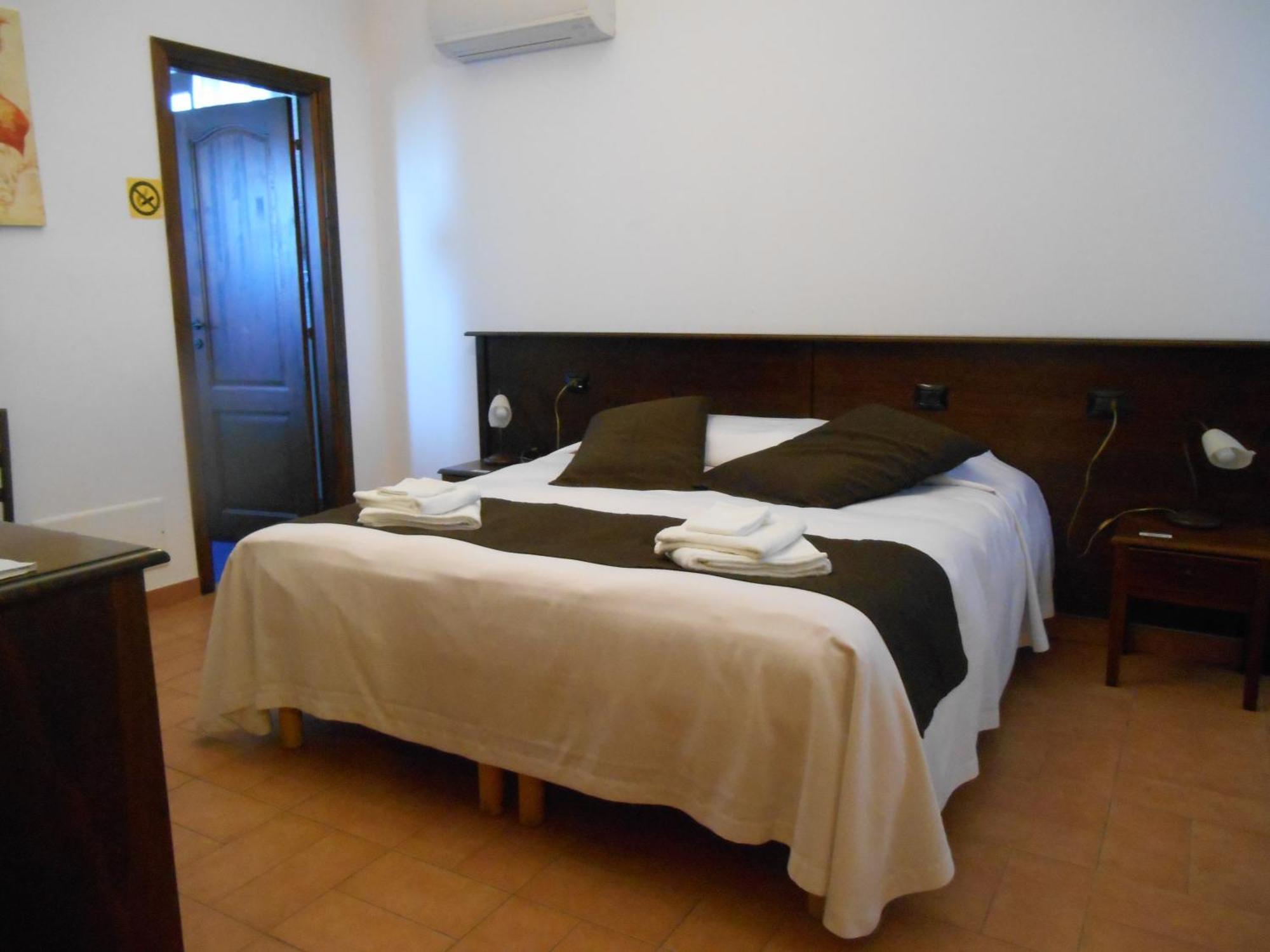 Bed & Breakfast Giardini Di Marzo